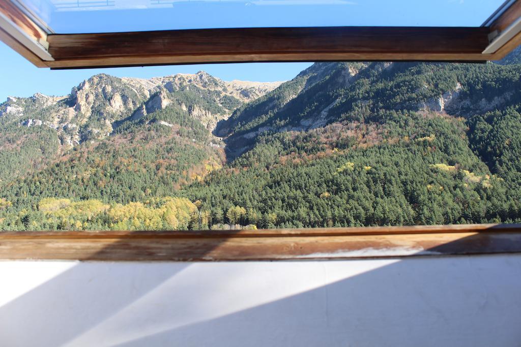 Albergue De Canfranc Estacion Номер фото