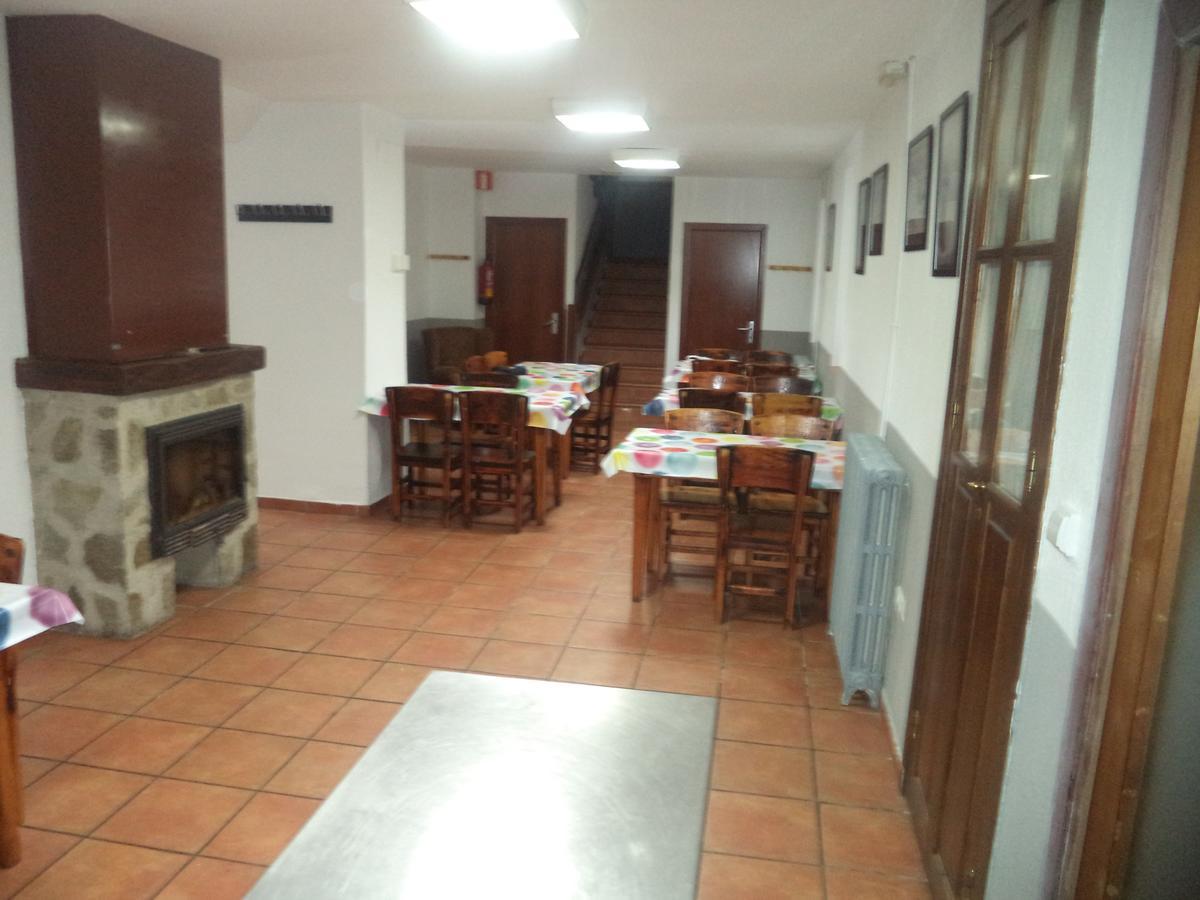 Albergue De Canfranc Estacion Екстер'єр фото